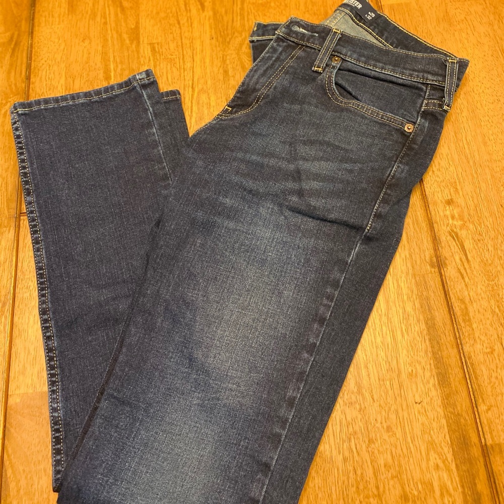 Men’s Hollister jeans